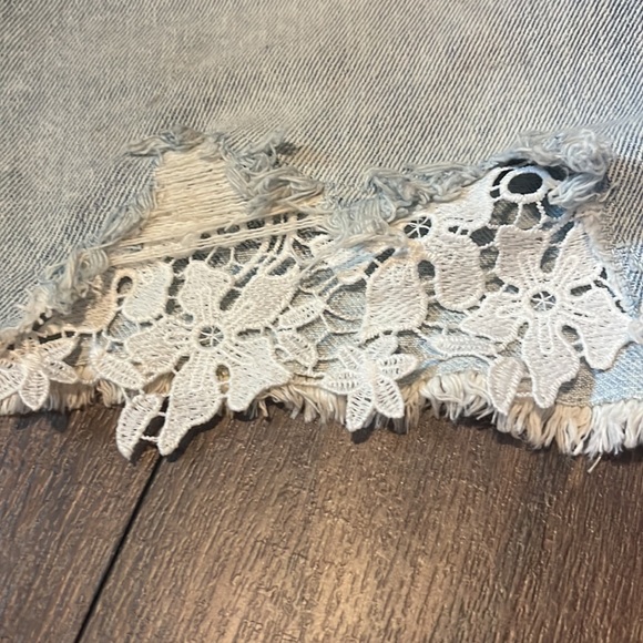 Wild Fable distressed jean shorts - Picture 2 of 7